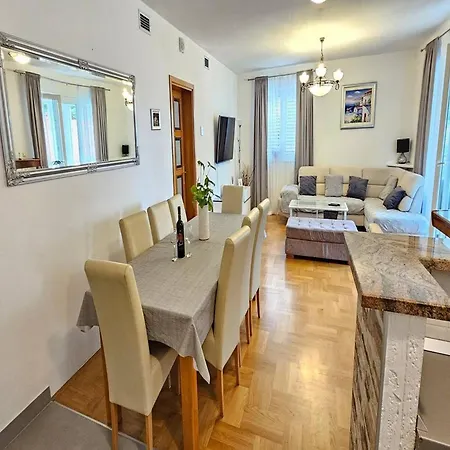 Apartman Dijana *